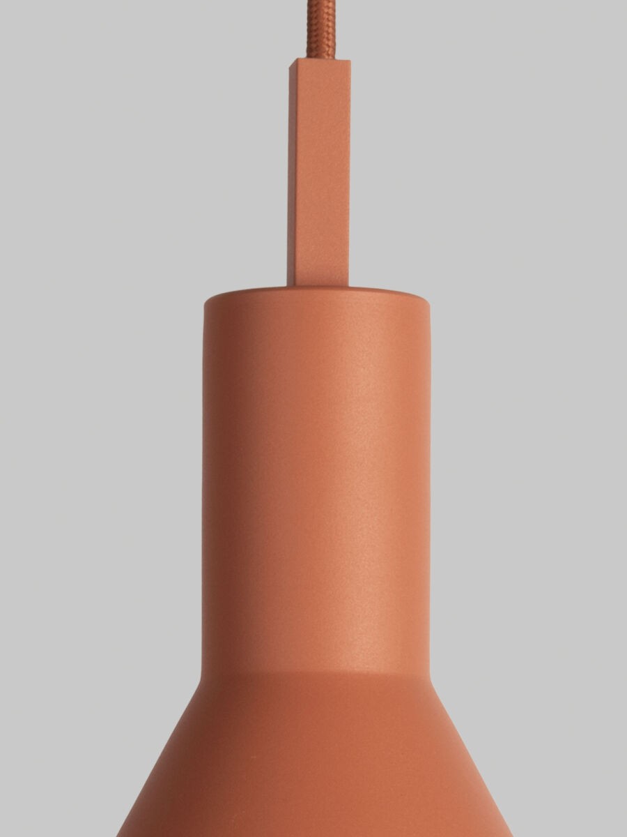 Lampada a sospensione in metallo terracotta caratteristica It's About RoMi Stavanger – immagine 1