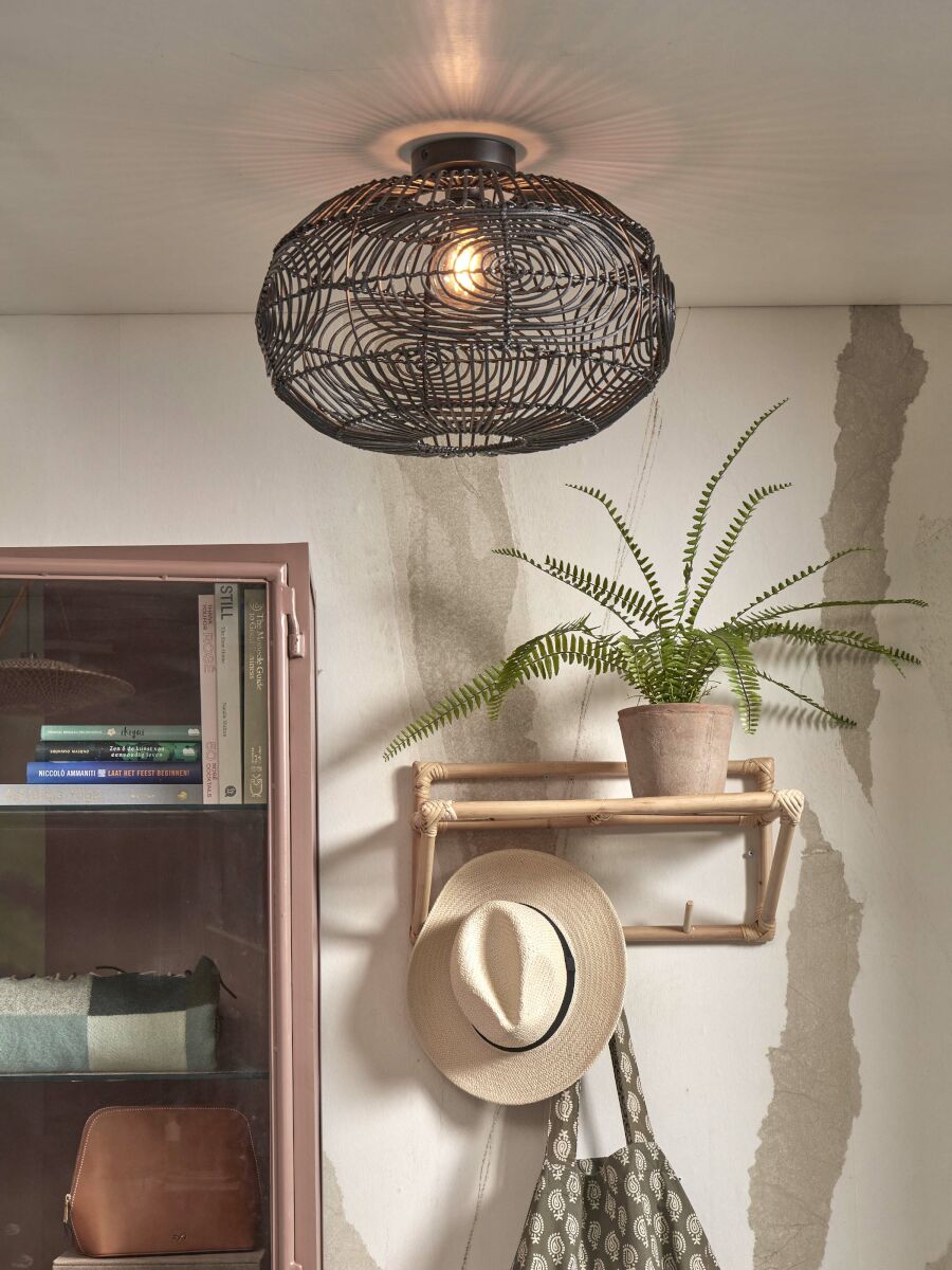 zwarte-bolvormige-rotan-plafondlamp-good-mojo-madeira-variant-image1
