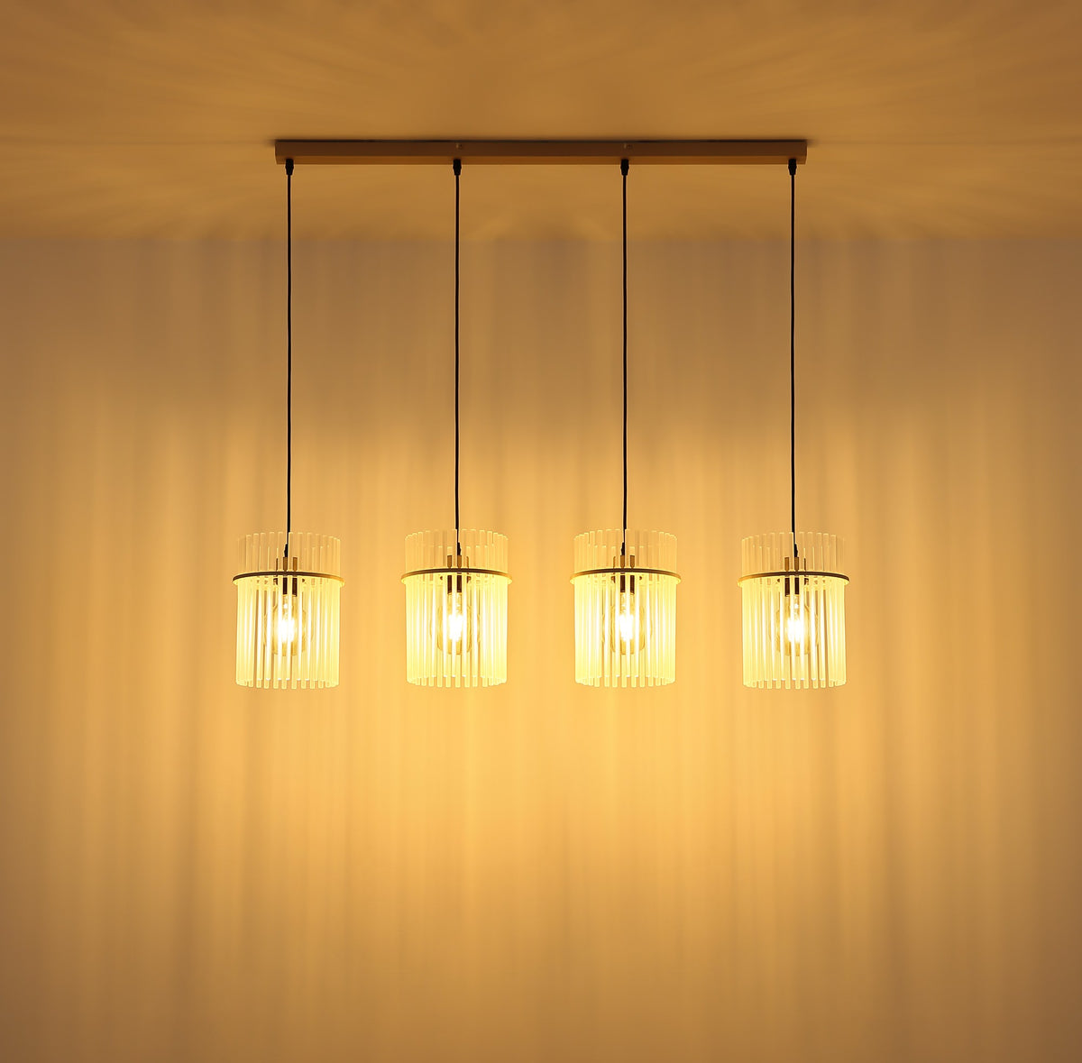 Lampadario elegante in vetro color sabbia a 4 luci – immagine 5