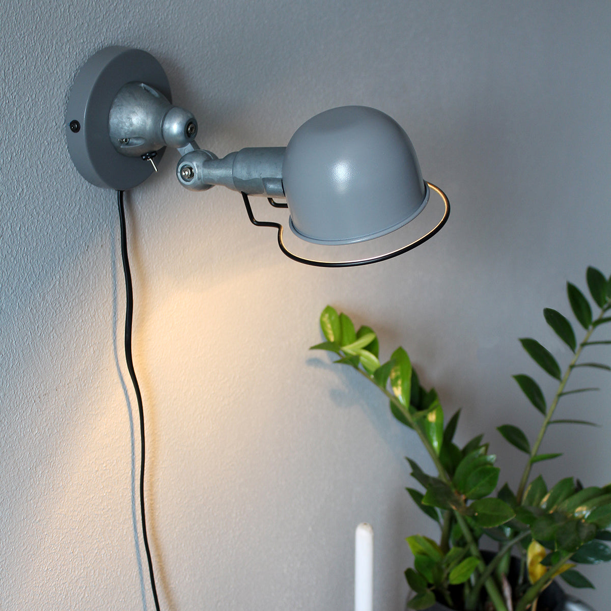 groene-ronde-industriele-wandlamp-verstelbaar-mexlite-davin-variant-image3
