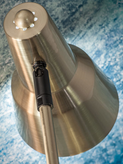 gouden-metalen-retro-vloerlamp-its-about-romi-valencia-variant-image3