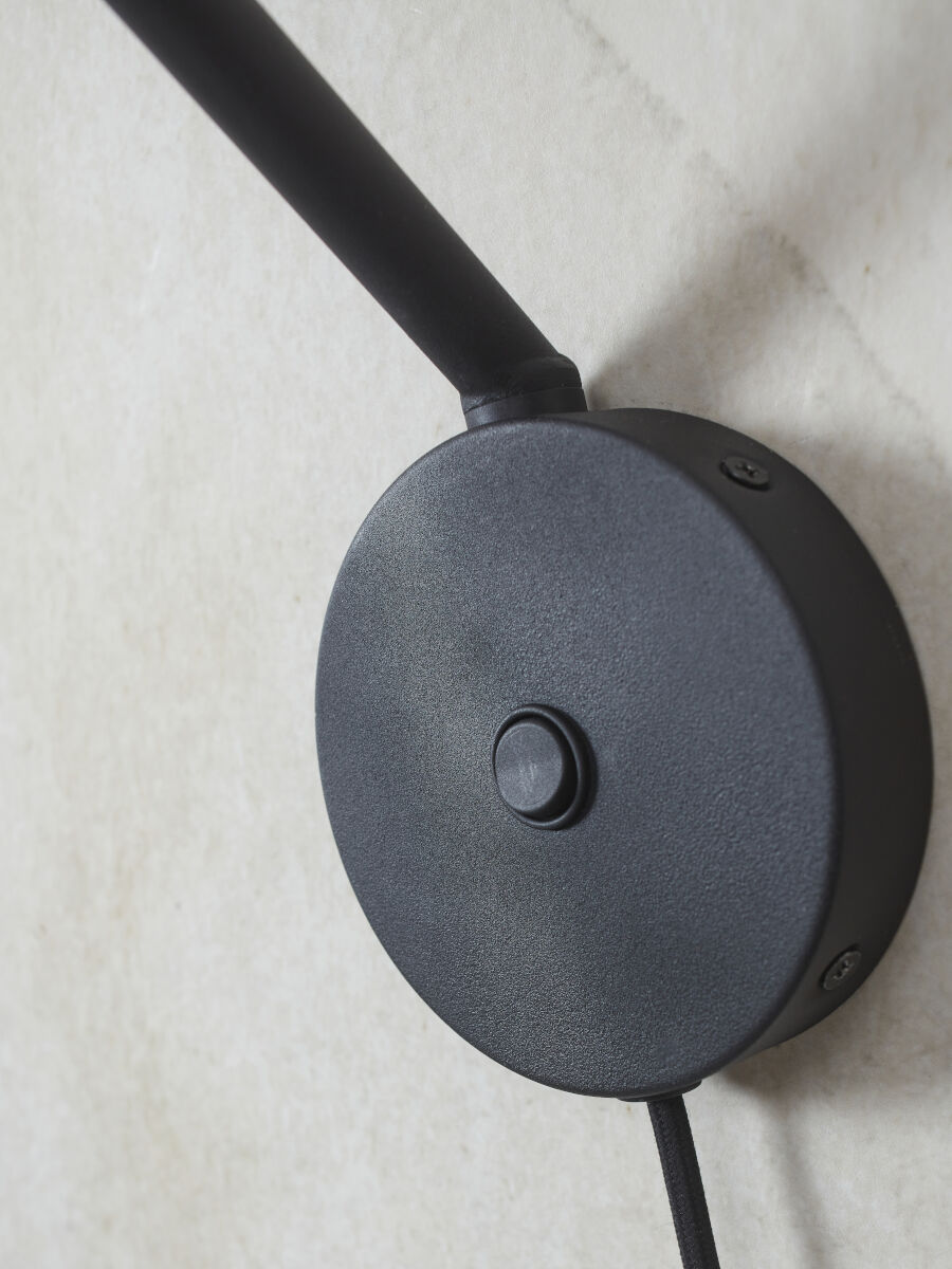 zwarte-metalen-retro-wandlamp-its-about-romi-bordeaux-variant-image5