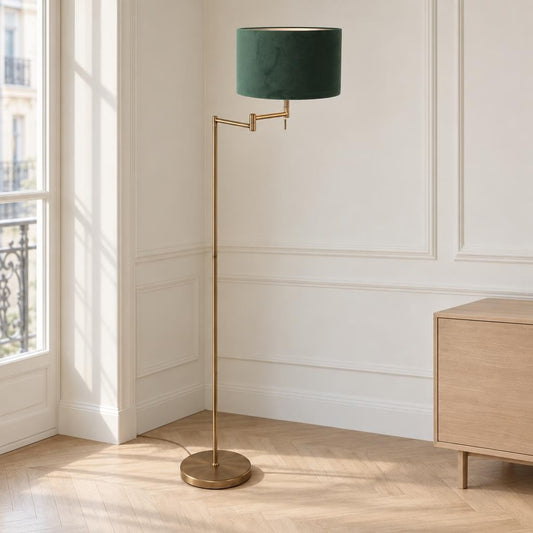 Lampadar Bella din bronz cu abajur verde, Mexlite – fotografie de ambient