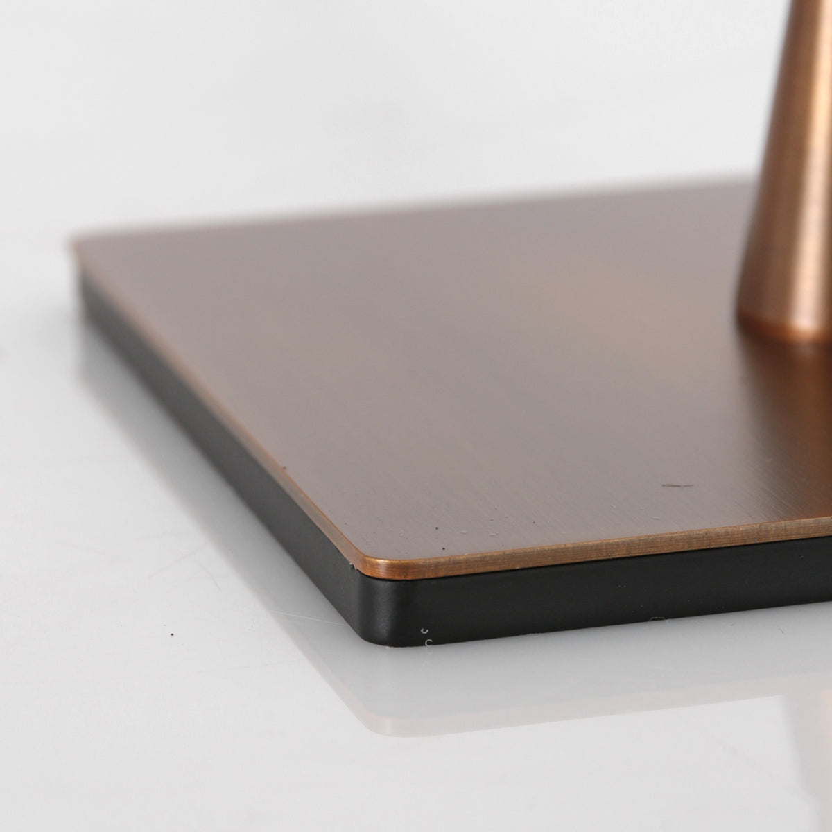 klassieke-bronzen-metalen-tafellamp-steinhauer-ancilla-variant-image11