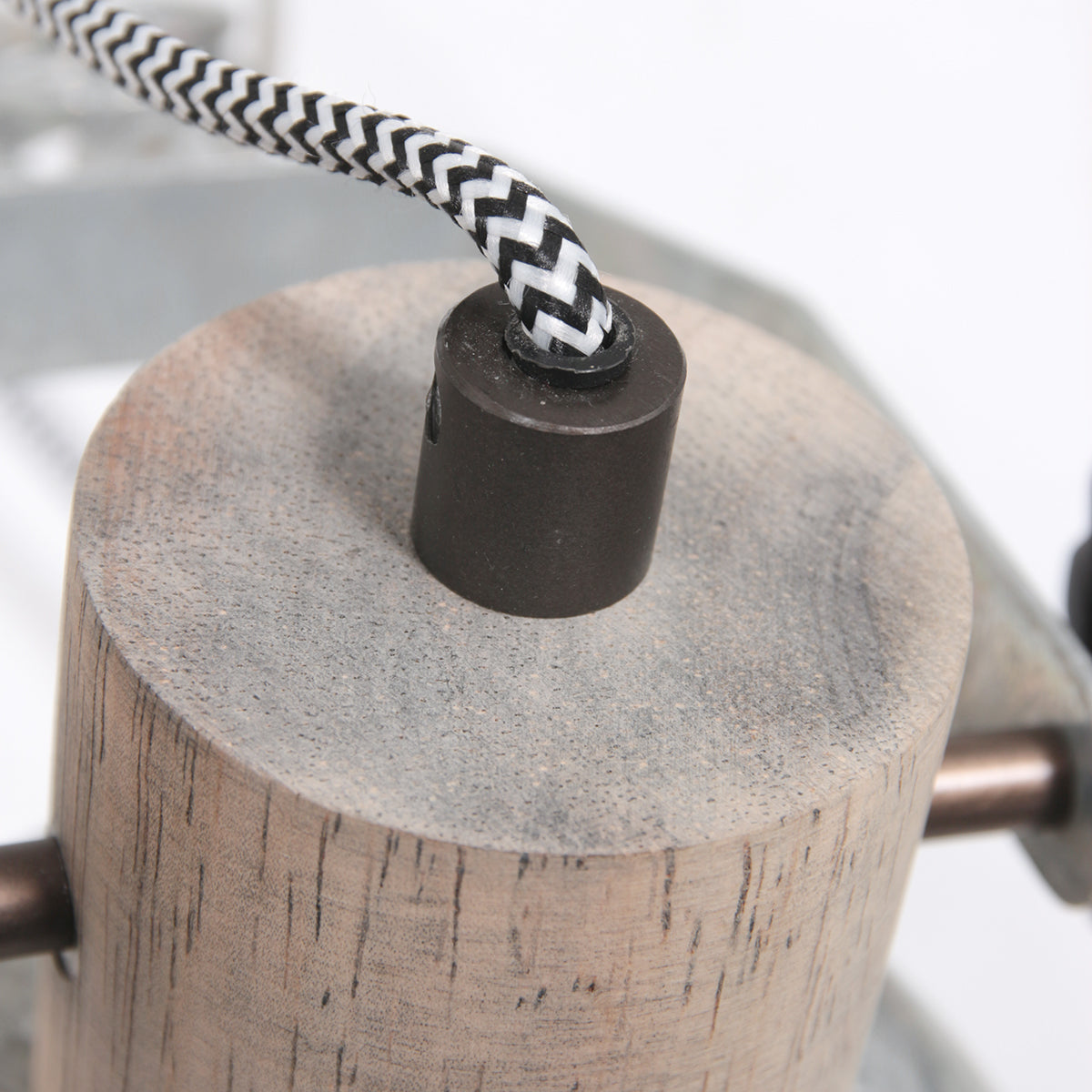 stoere-wand-klemlamp-mexlite-gearwood-variant-image5