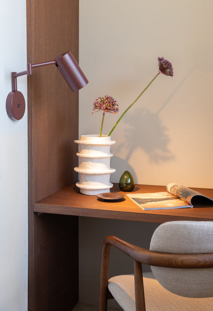 Bordeauxrode metalen wandlamp met kokerkap It's About RoMi Bilbao – afbeelding 2