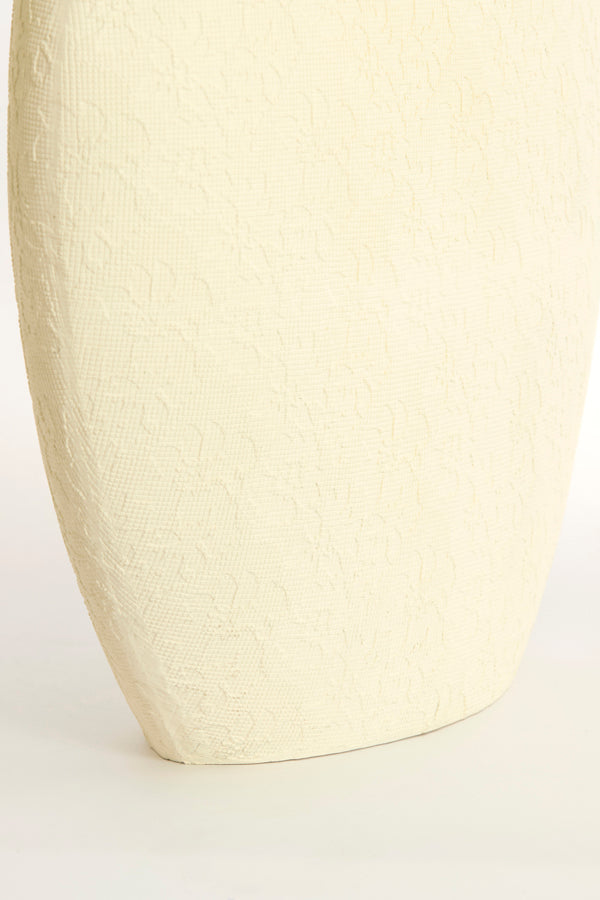 sfeervolle-witte-kunststof-vaas-light-living-renda-variant-image5