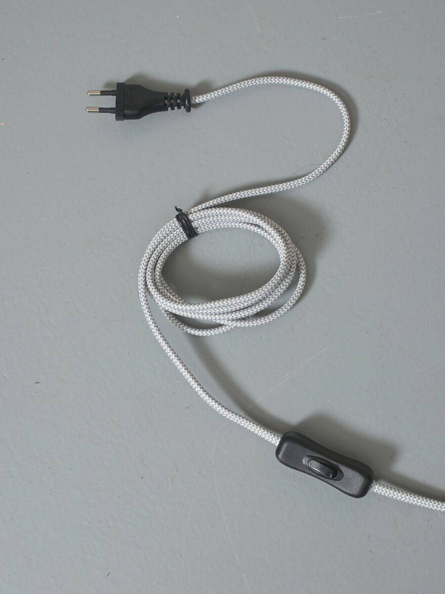 vierkant-grijze-metalen-tafellamp-retro-its-about-romi-perth-variant-image7