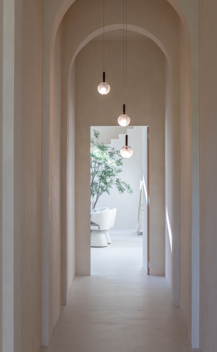 Bordeauxrode glazen hanglamp met drie bollen It's About RoMi Murano – afbeelding 5