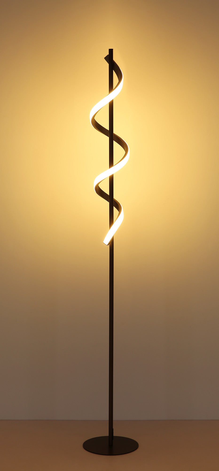 Lampada da terra in metallo color caffè con LED caratteristica – immagine 4