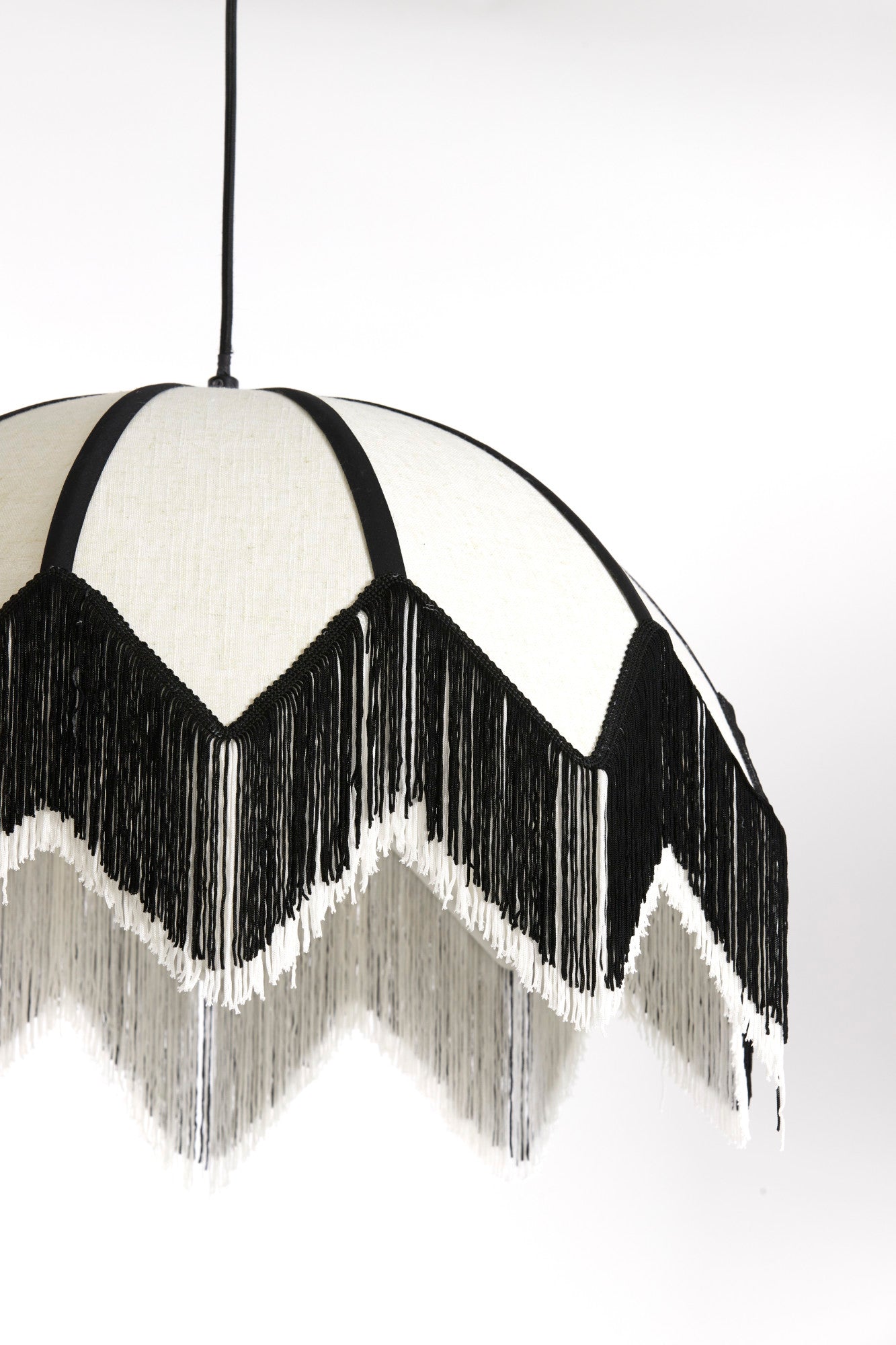 hanglamp-met-zwarte-franjes-light-living-sulina-variant-image6
