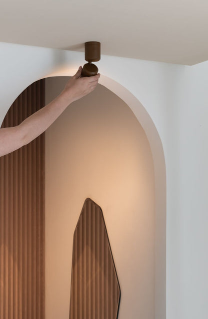 Lustre de alumínio marrom natural It's About RoMi Milan – imagem 4