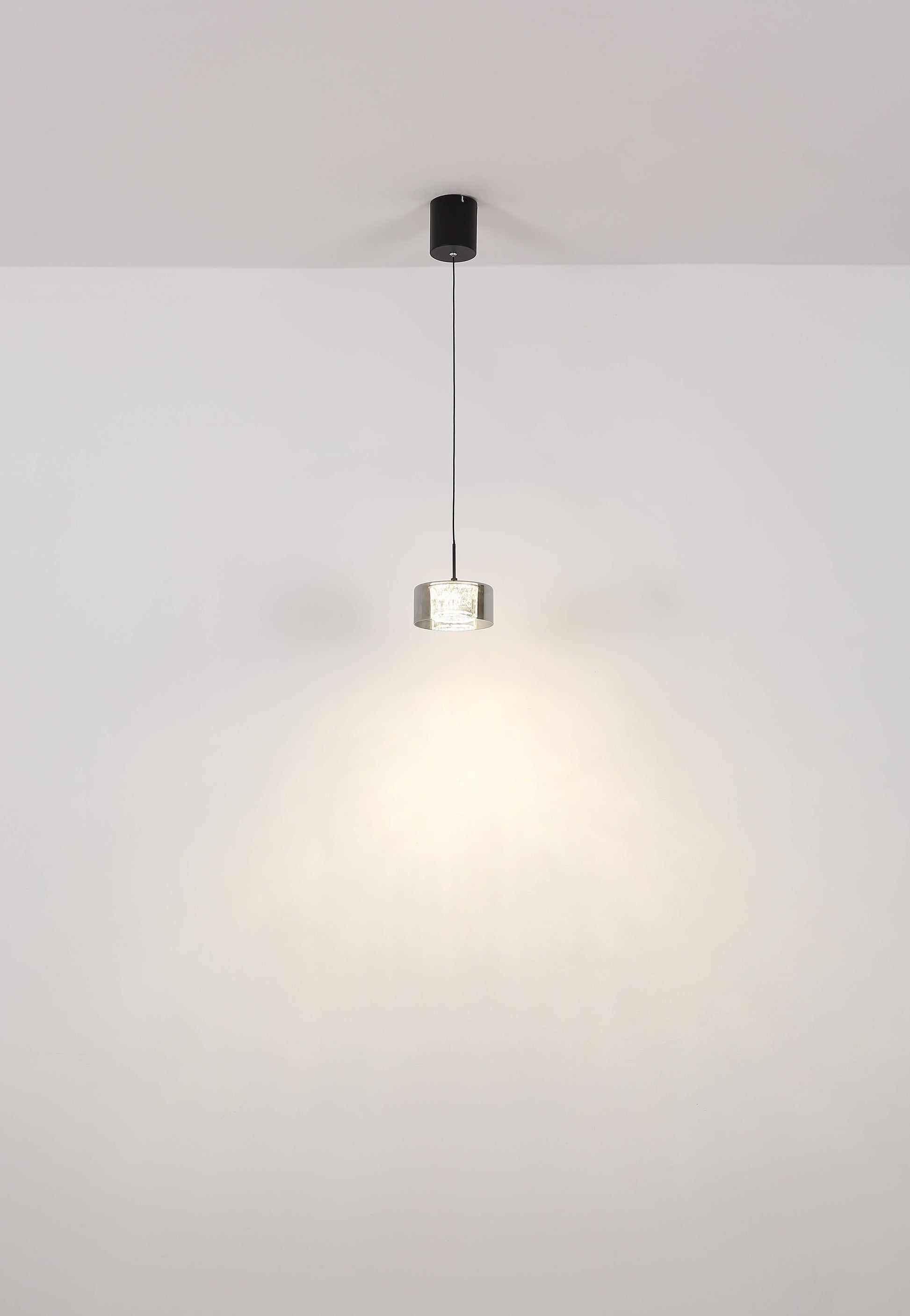 moderne-ronde-hanglamp-met-rookkleurig-glas-fogsy-variant-image4