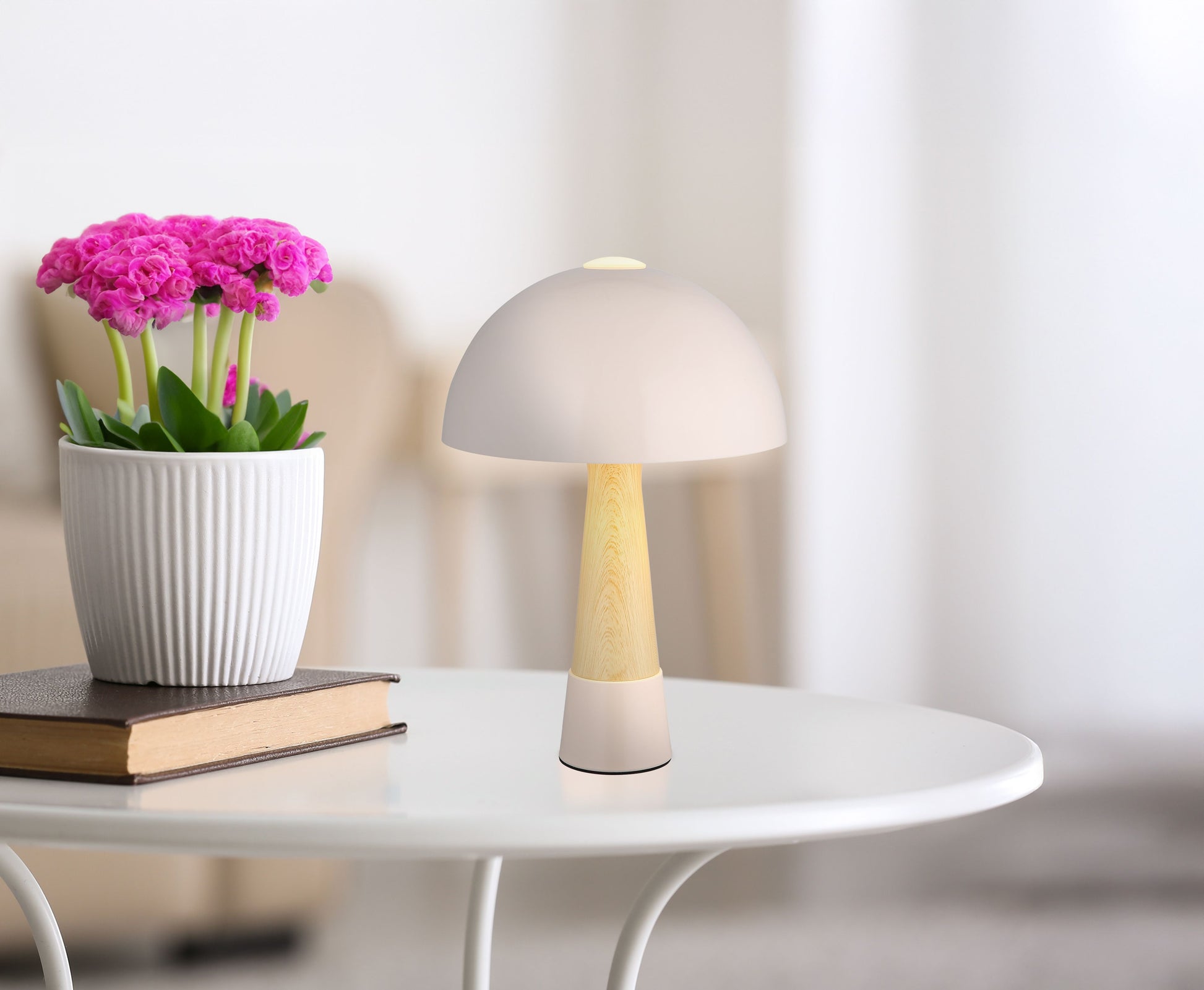 paddenstoelvormige-tafellamp-met-champagnekleurig-paulin-variant-image7