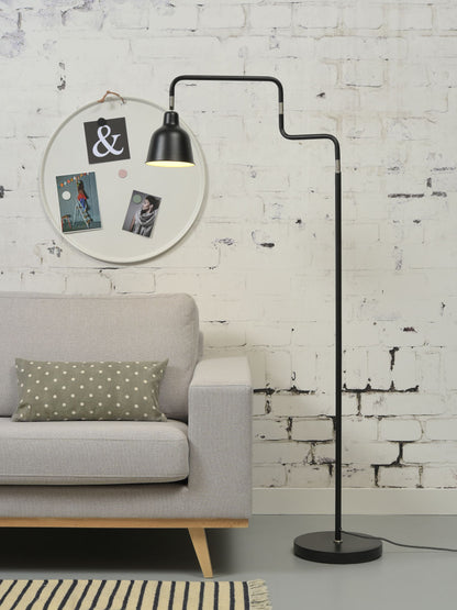 kronkelige-verstelbare-vloerlamp-zwart-its-about-romi-london-variant-image1