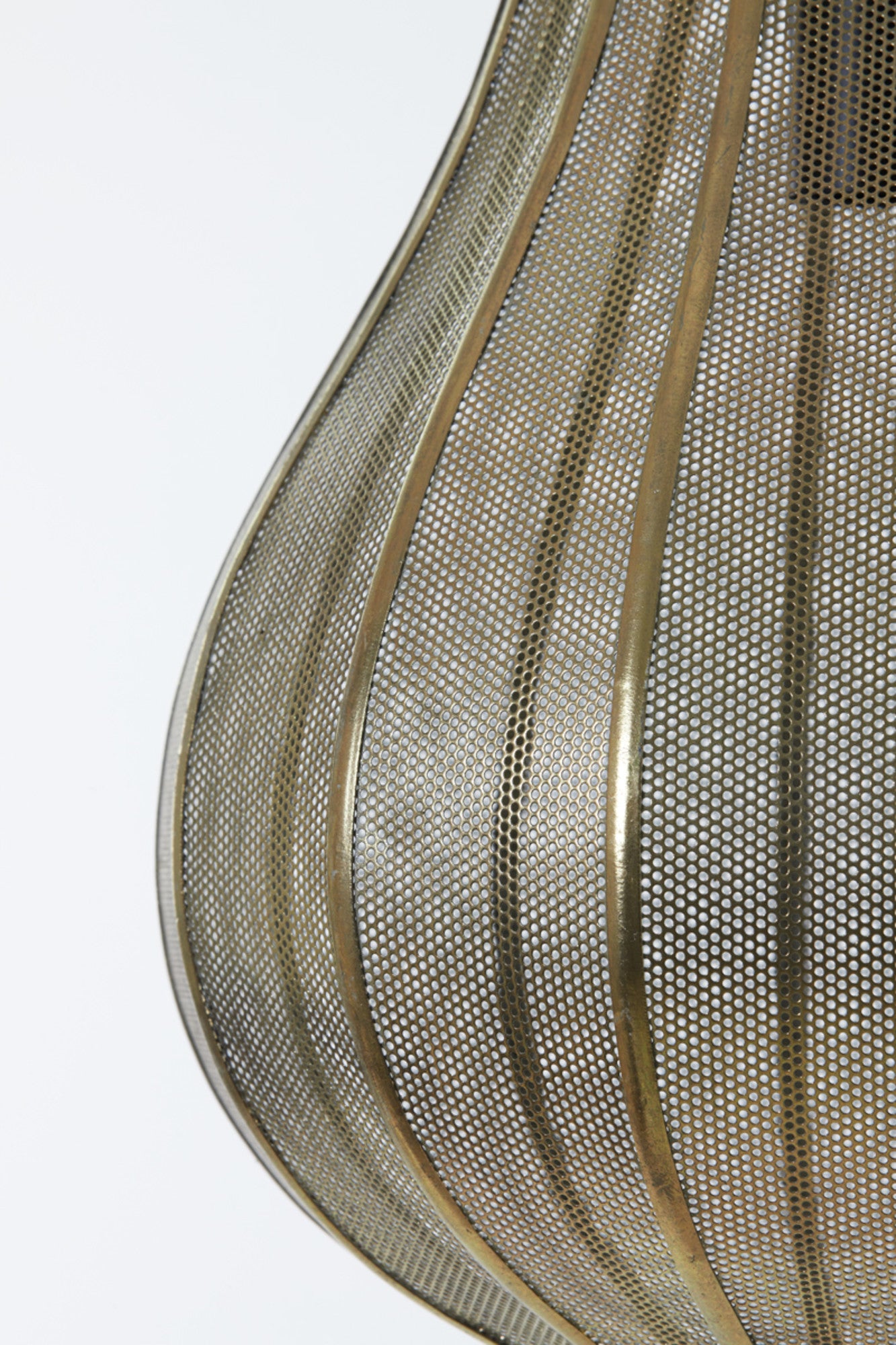 goudkleurige-metalen-hanglamp-light-living-micha-variant-image7