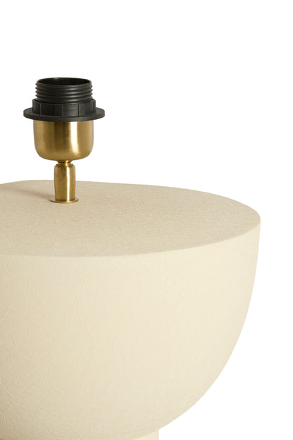 sfeervolle-witte-metalen-lampvoet-light-living-ismara-variant-image1