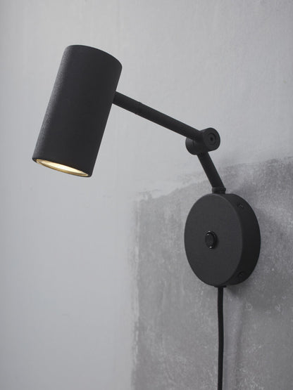 retro-zwarte-wandlamp-metaal-its-about-romi-montreux-variant-image3