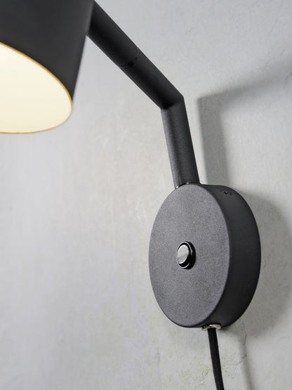 retro-bekervormige-wandlamp-zwart-its-about-romi-marseille-variant-image6