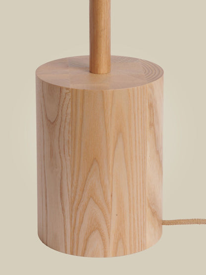 Lampada da terra in legno di frassino naturale senza tempo GOOD&MOJO Okinawa – immagine 3
