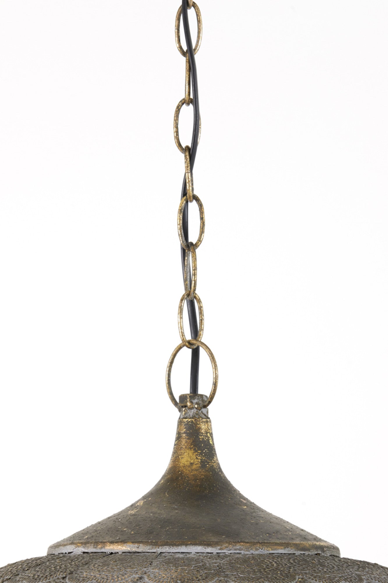 bronskleurige-geperforeerde-metalen-hanglamp-light-living-emine-variant-image5