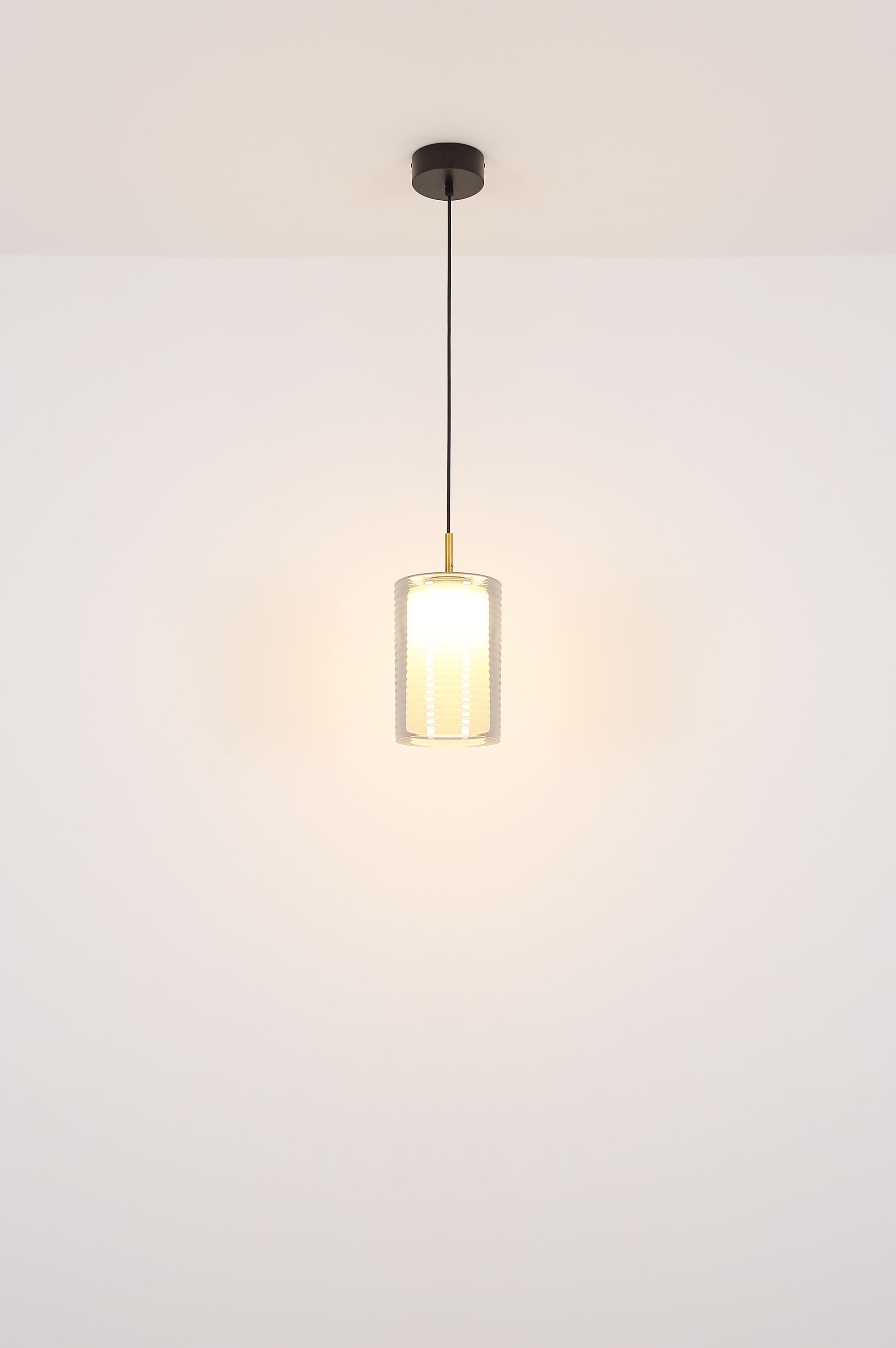 ronde-hanglamp-met-gegroefd-glas-en-metaal-lampigna-variant-image4