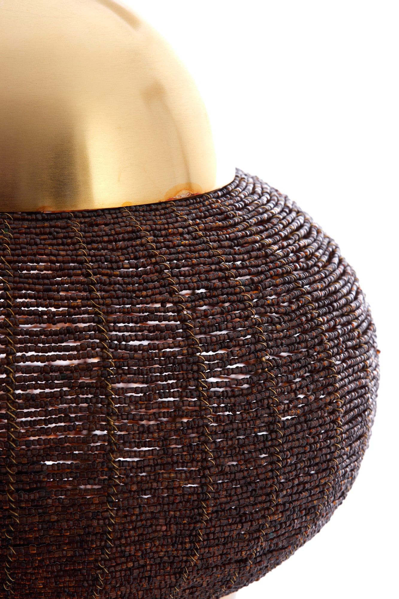 tafellamp-goud-met-bruine-kralen-light-living-cetara-variant-image2