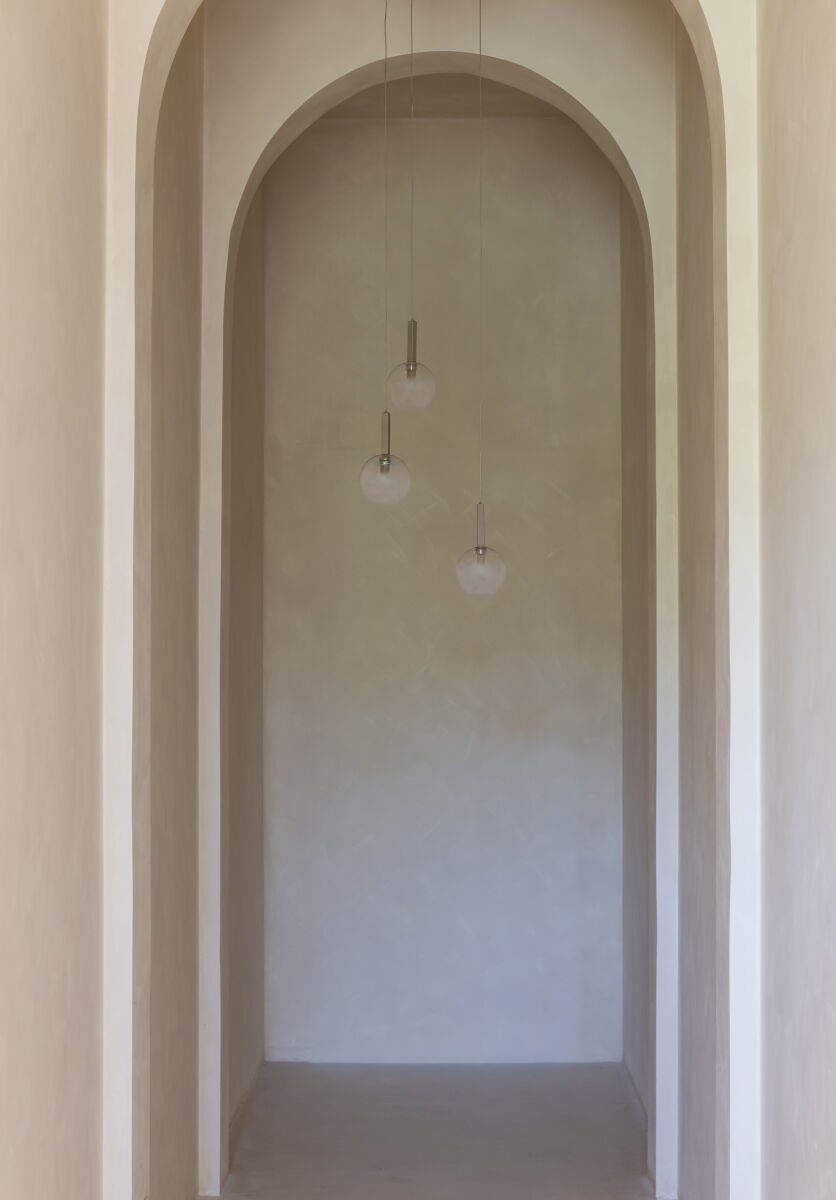 Lampada a sospensione a 3 luci in vetro color sabbia naturale It's About RoMi Murano – immagine 8