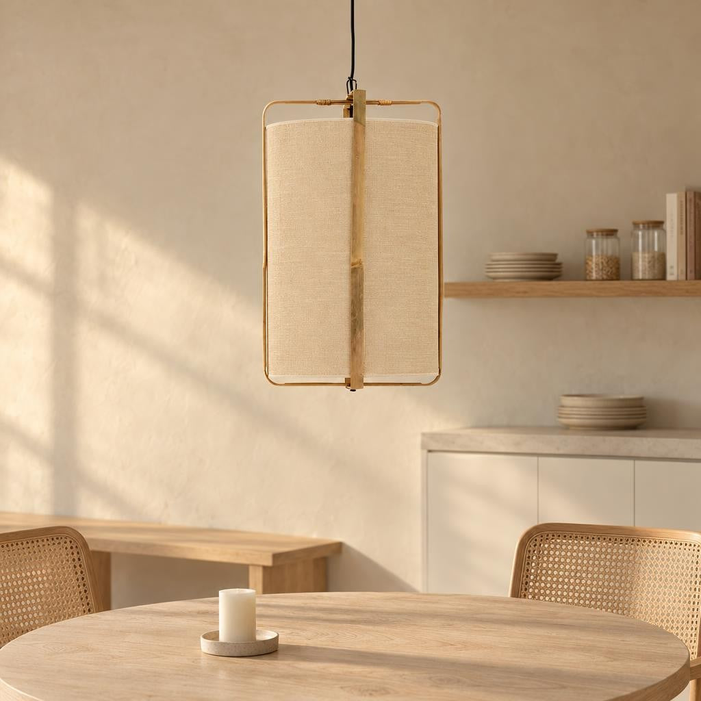 Béžové závěsné svítidlo z bambusu Light & Living Sendai – fotografie v interiéru