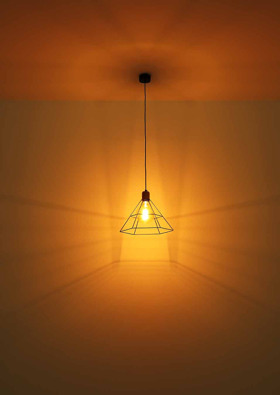 metalen-zwarte-retro-hanglamp-globo-helene-variant-image3