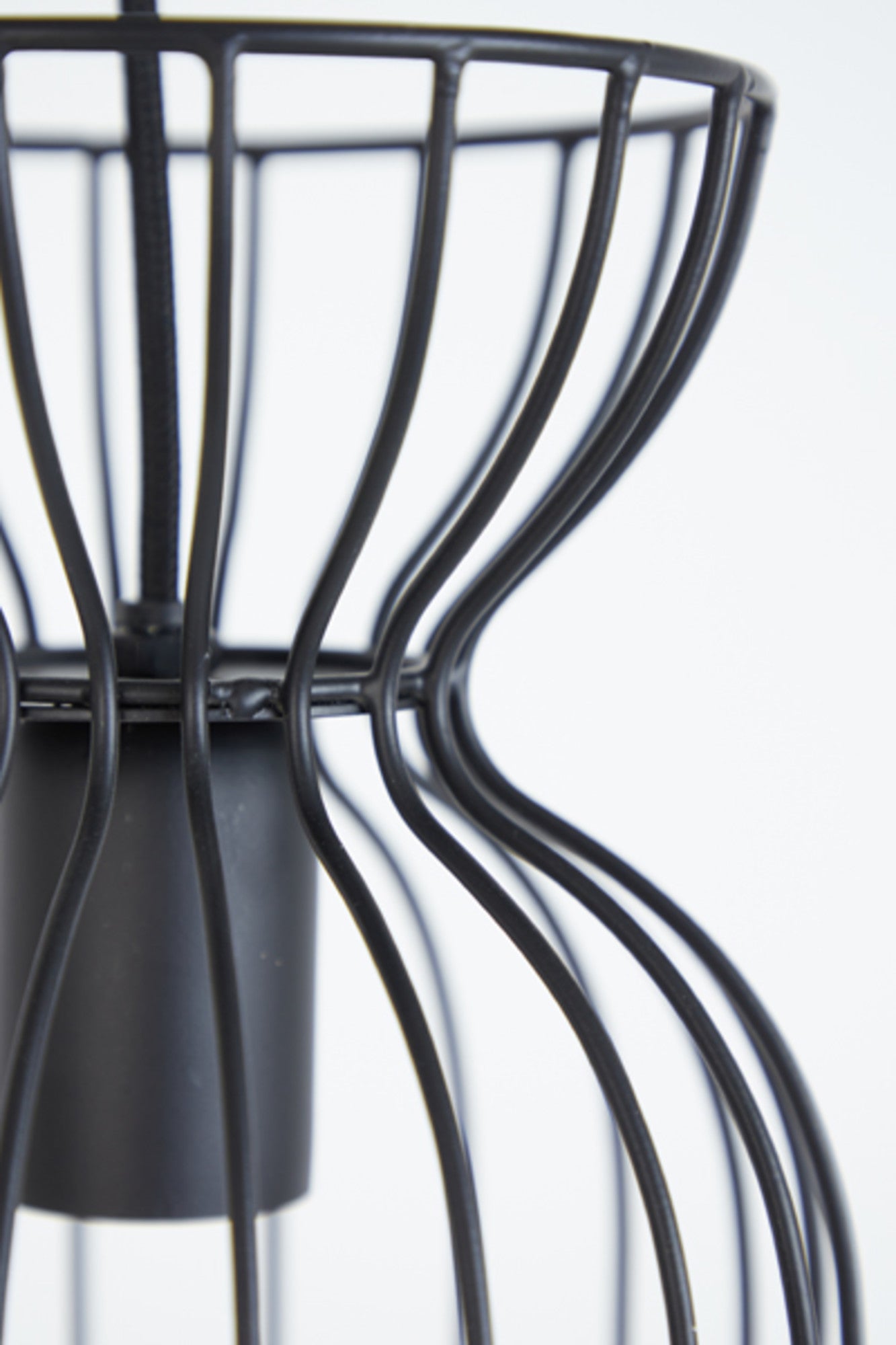 zwarte-metalen-kooi-hanglamp-light-living-lazar-variant-image8