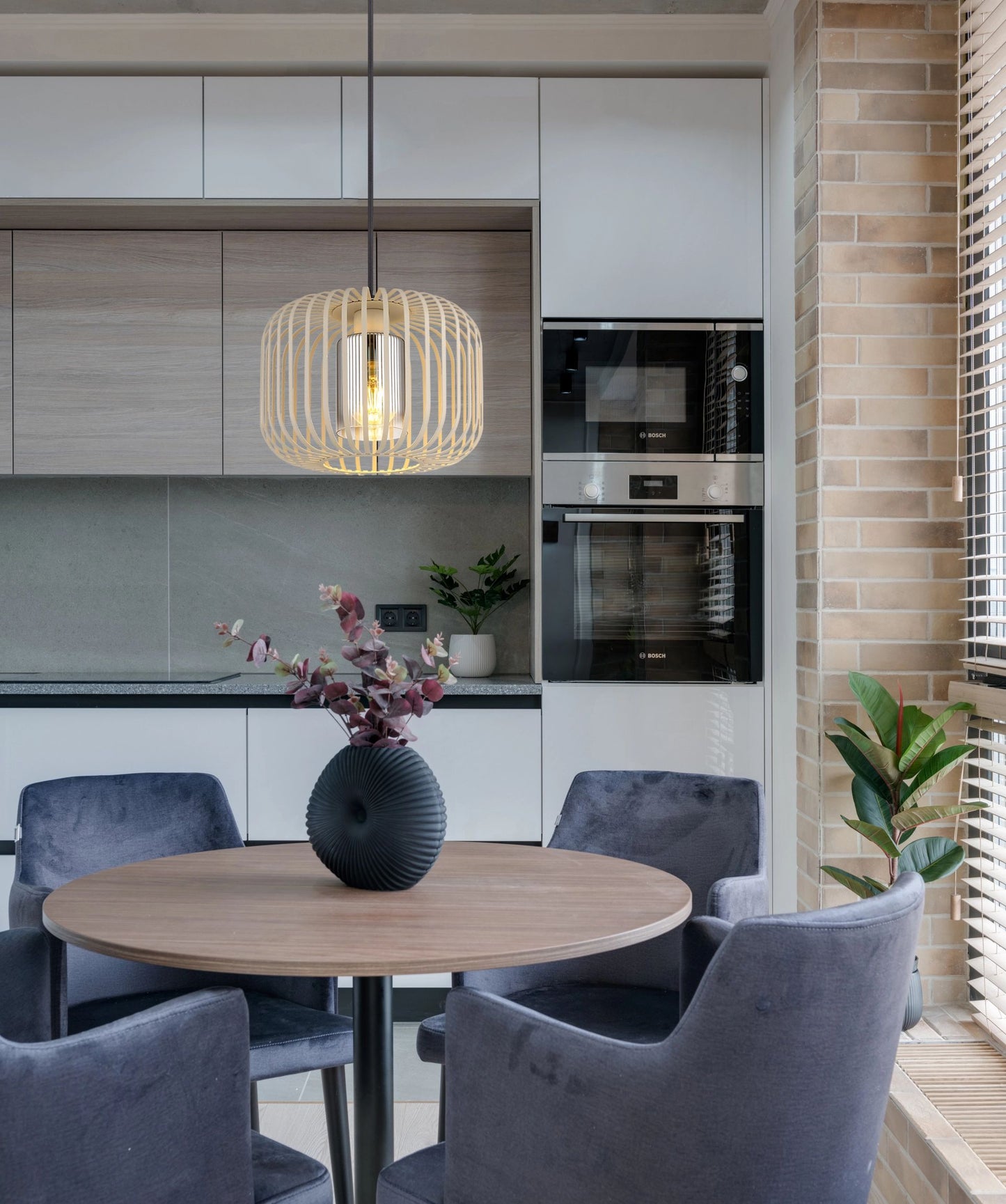 moderne-zandkleurige-hanglamp-met-elegante-vormgeving-alfred-variant-image4