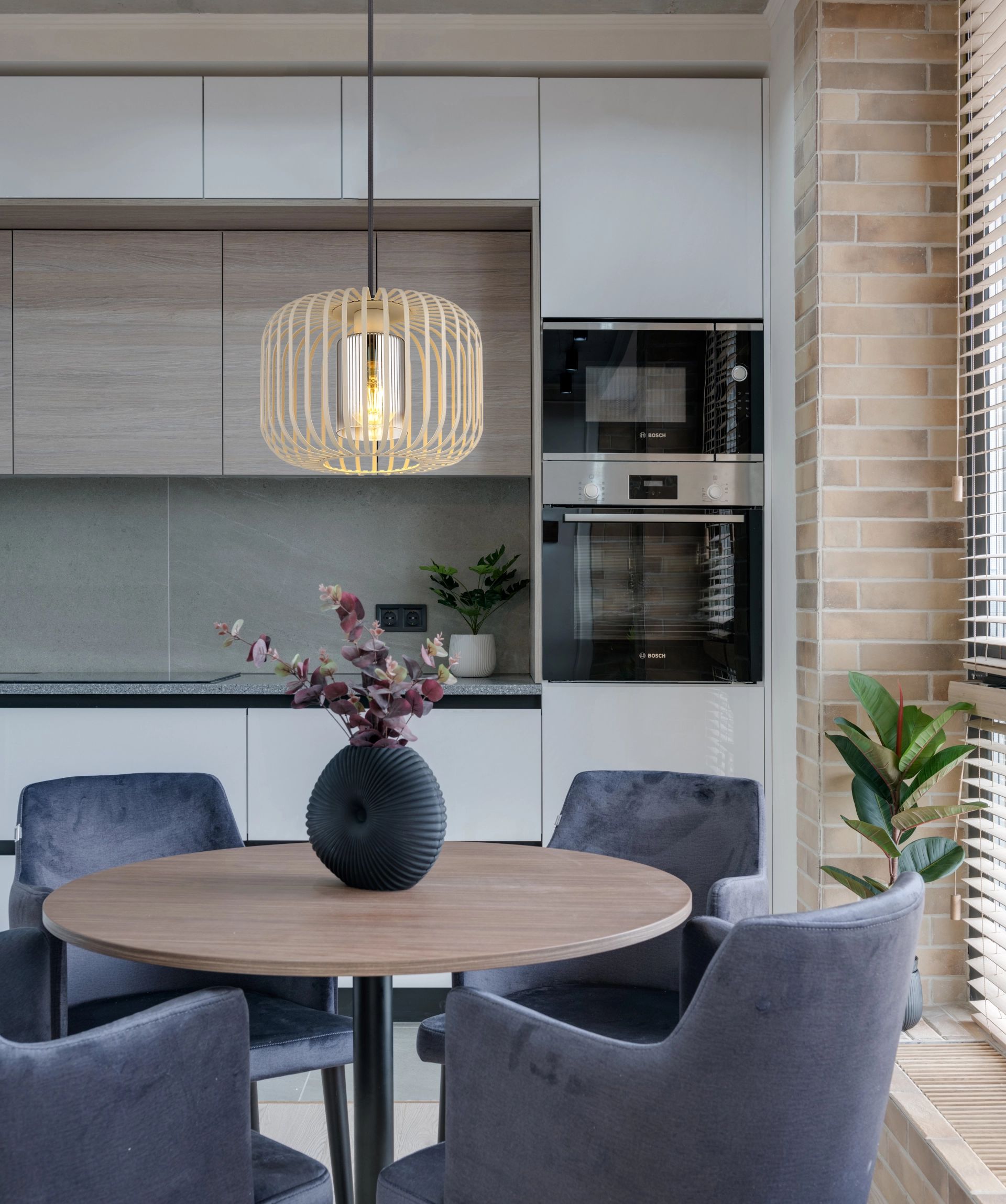 moderne-zandkleurige-hanglamp-met-elegante-vormgeving-alfred-variant-image4