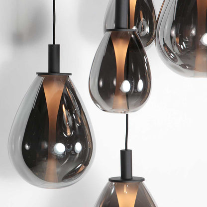 ronde-zwarte-hanglamp-met-5-druppelvormige-smoke-glazen-steinhauer-glimsy-variant-image11