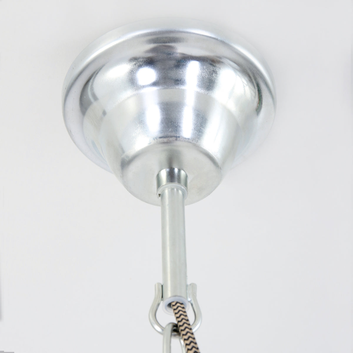 industriele-zwarte-houten-hanglamp-mexlite-emile-variant-image11