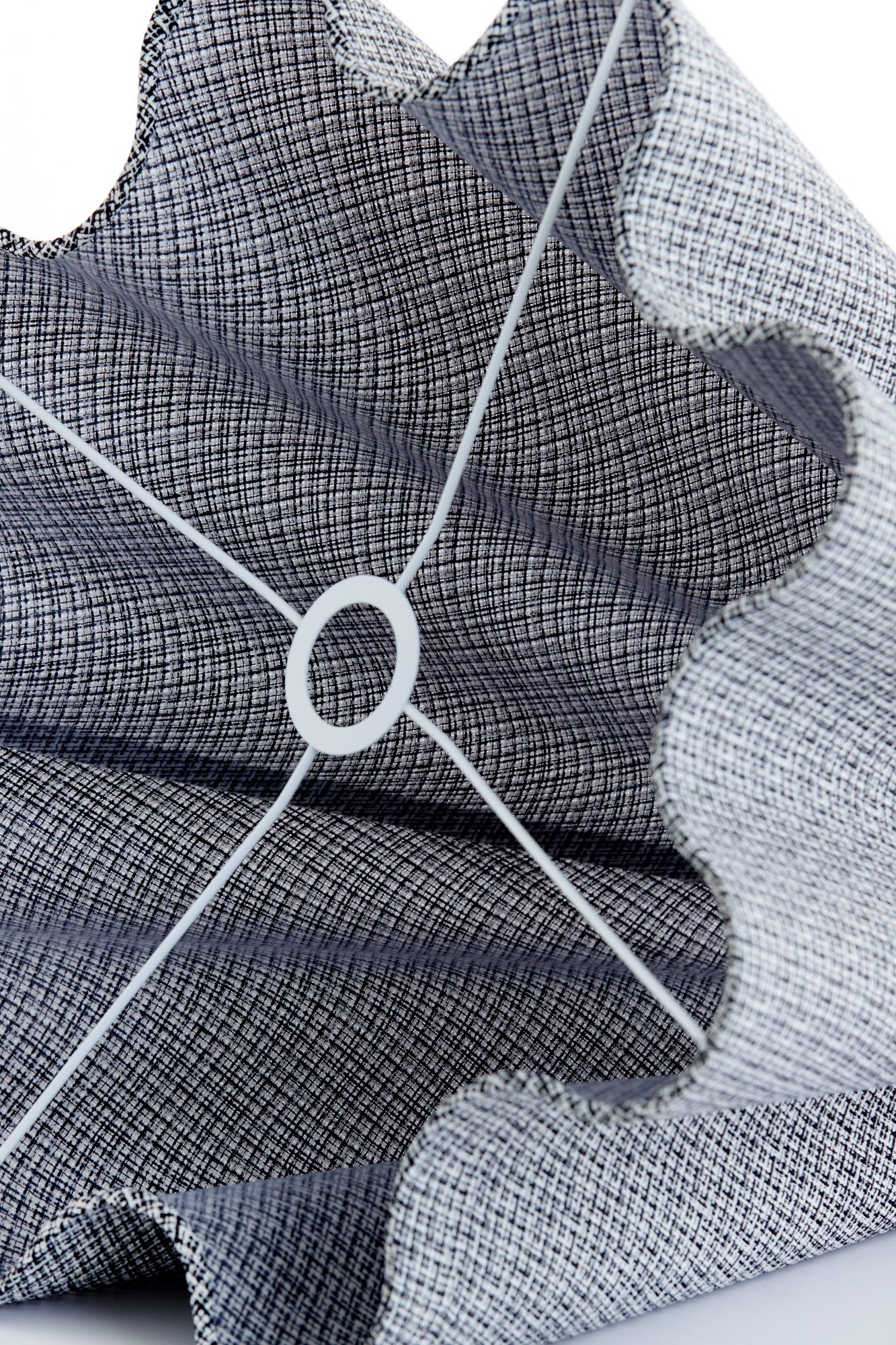 grijze-stoffen-lampenkap-ruitmotief-light-living-bezaha-variant-image7