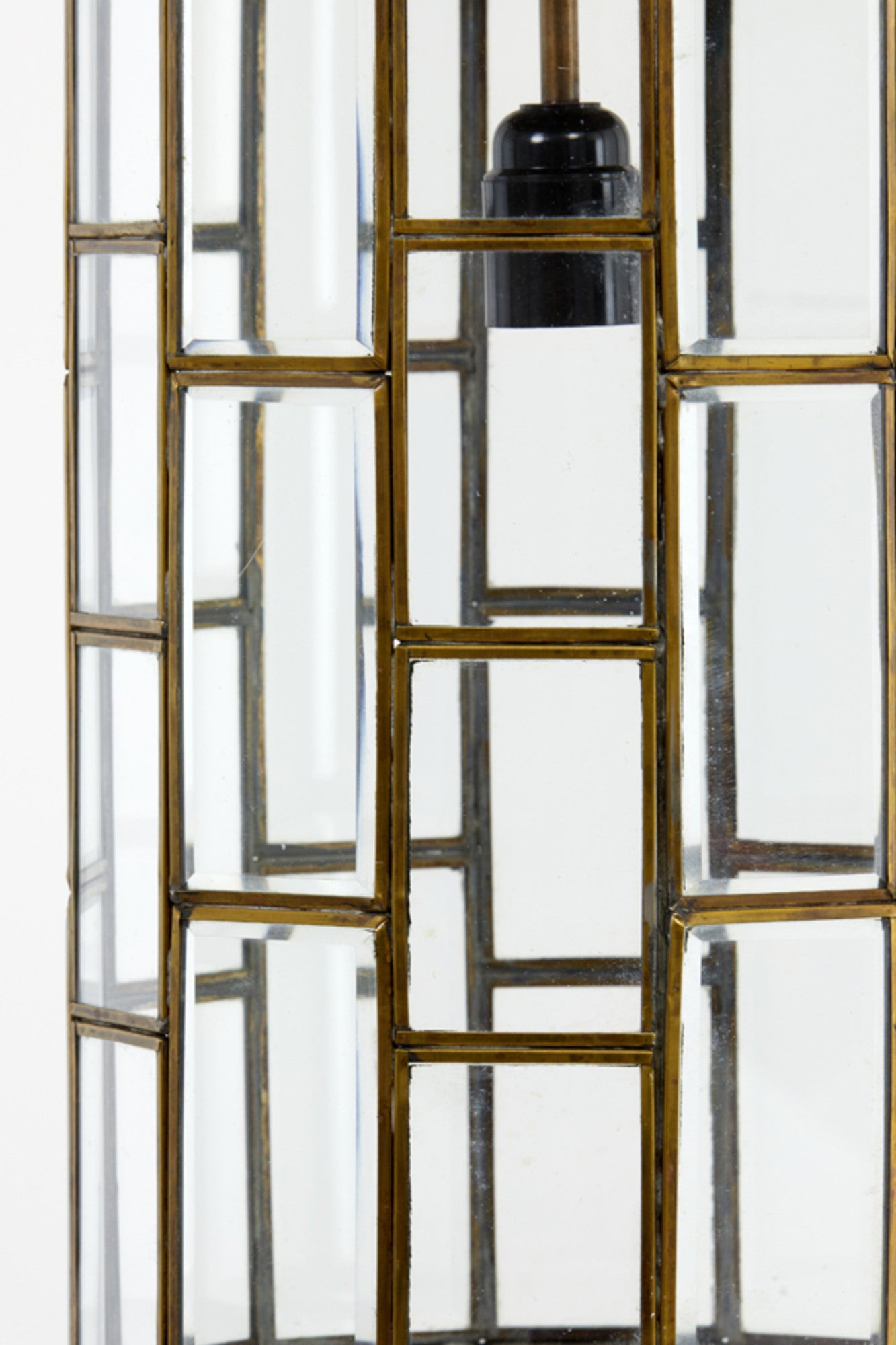 glazen-hanglamp-met-metalen-frame-light-living-sostrene-variant-image6