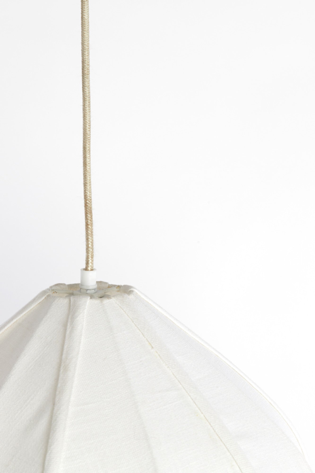 witte-japandi-hanglamp-peervorm-light-living-zubeda-variant-image6