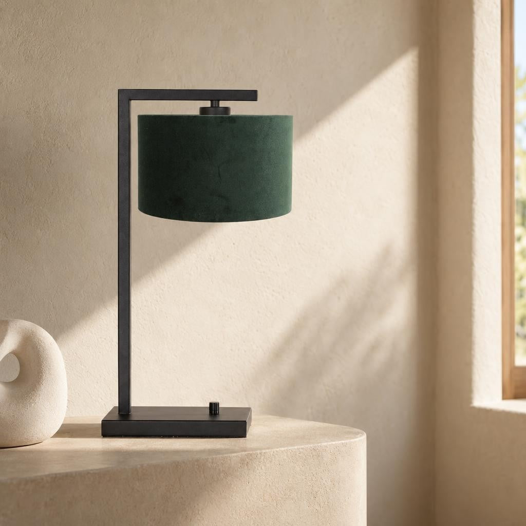 metalen-tafellamp-met-groene-kap-steinhauer-stang-ai-sfeer_image
