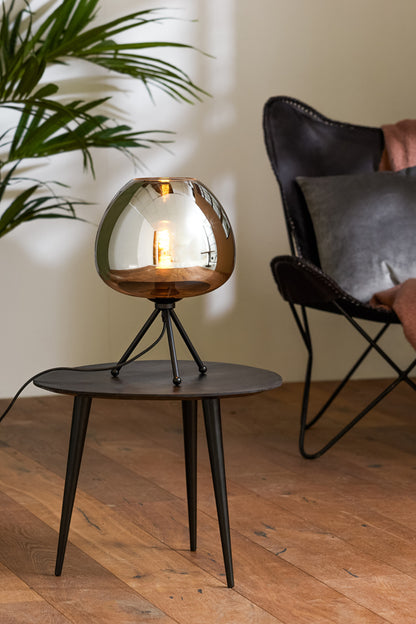 retro-zwarte-tafellamp-met-rookglas-light-living-mayson-variant-image4
