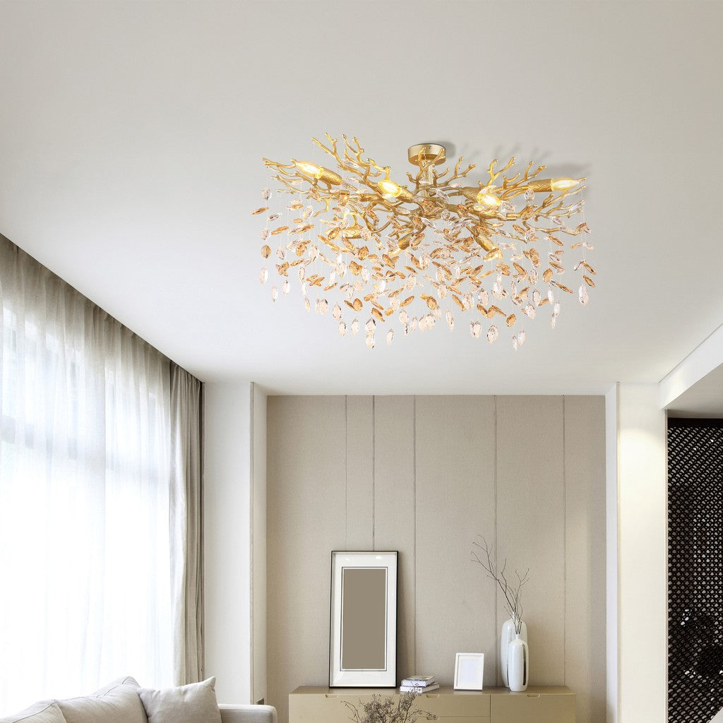 Lampadario a soffitto sette luci in cristallo dorato sottile – foto d'ambiente