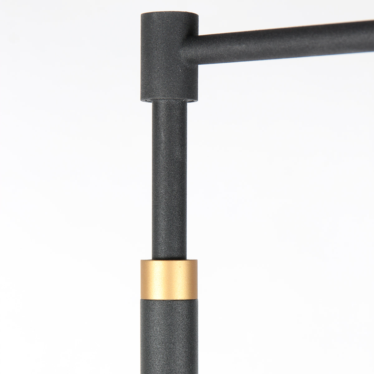 oplaadbare-zwarte-vloerlamp-gouden-kapje-steinhauer-soleil-variant-image5