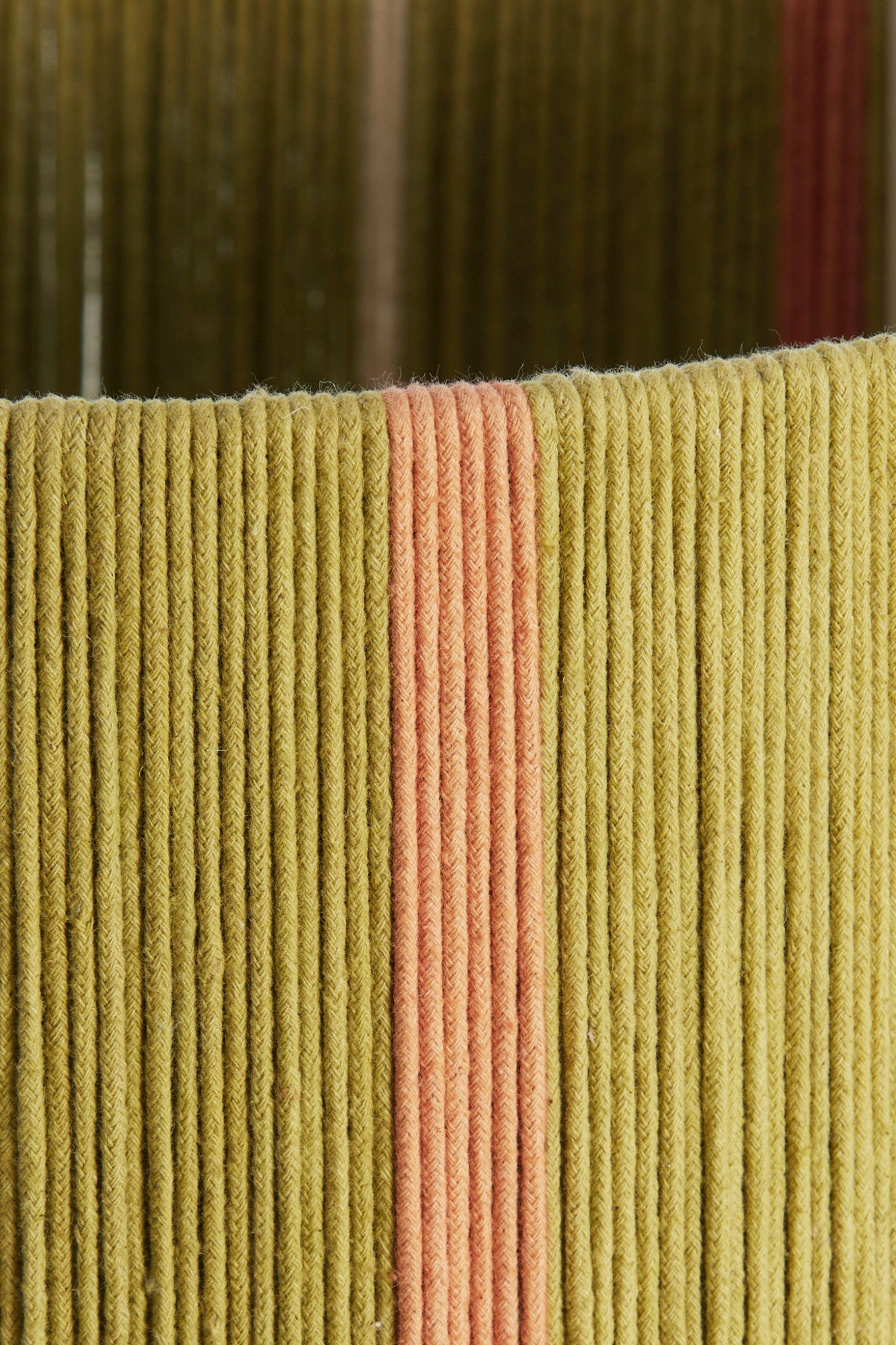 groen-roze-gestreepte-lampenkap-light-living-medan-variant-image5