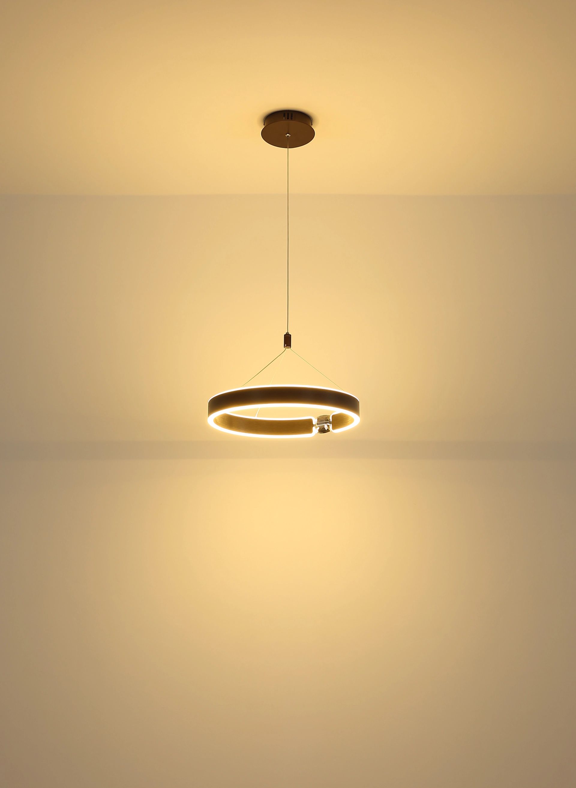 stijlvolle-bronzen-hanglamp-met-glazen-kristallen-hendricks-variant-image3