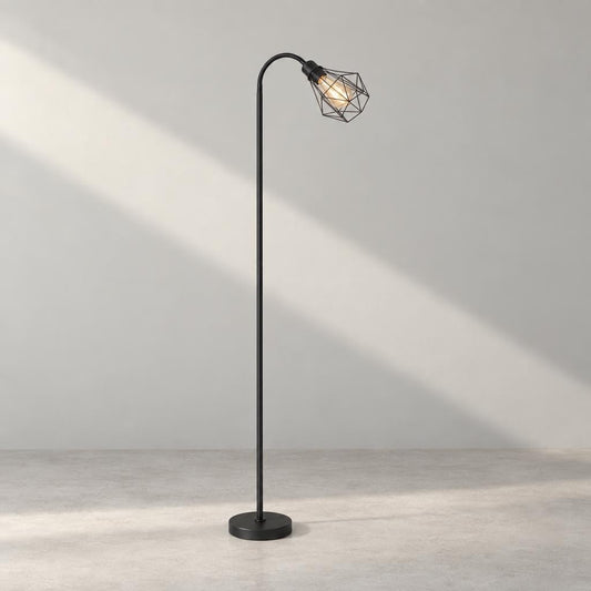 Svart retro golvlampa i metall – BRONQ Isabella – studiobild