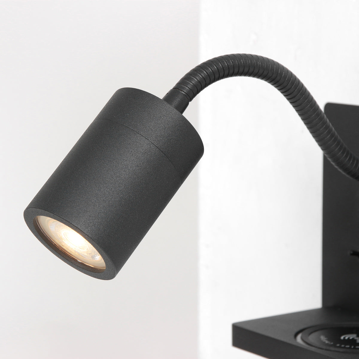 moderne-vierkante-buigbare-wandlamp-zwart-mexlite-upround-variant-image6