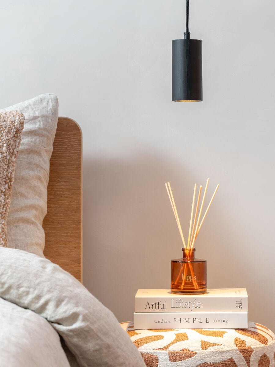 Subtilní černá bambusová závěsná lampa GOOD&MOJO Java – obrázek 4