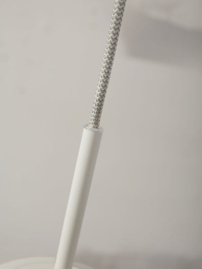 witte-glazen-hanglamp-metaal-modern-its-about-romi-helsinki-variant-image5
