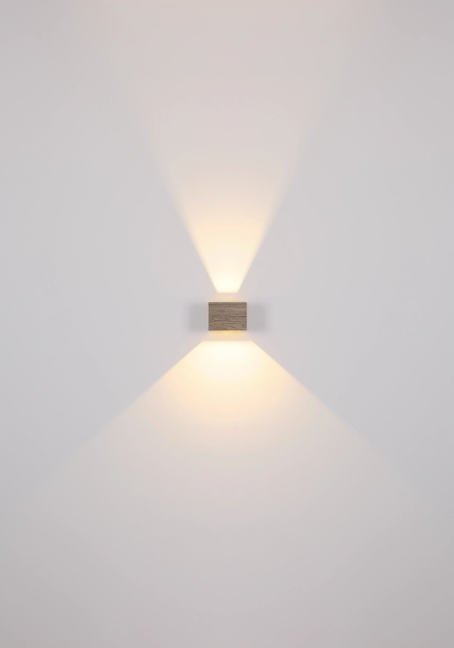 moderne-vierkante-wandlamp-met-houtlook-alina-variant-image6