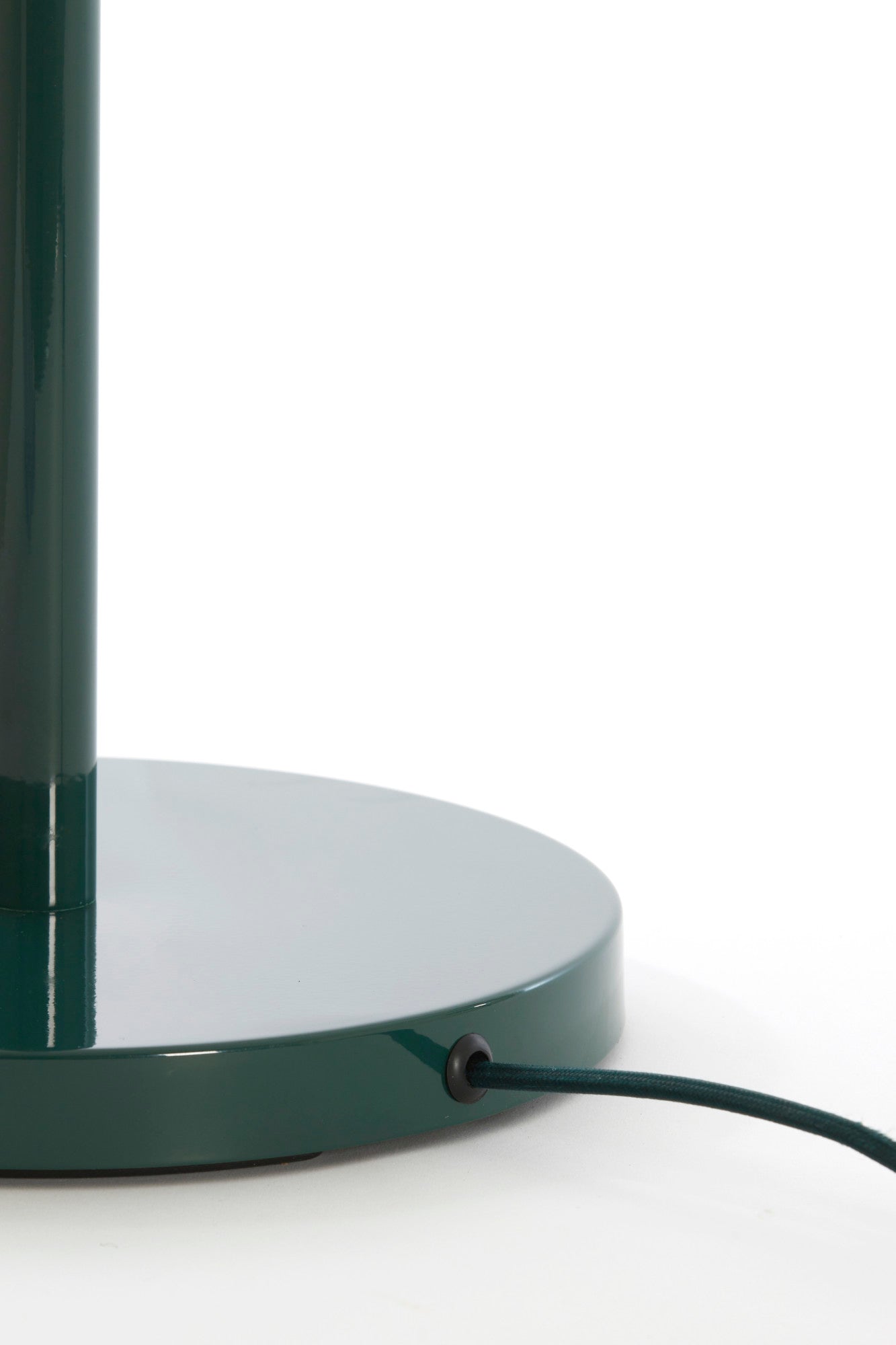 groene-lange-metalen-lampenvoet-light-living-washington-variant-image6